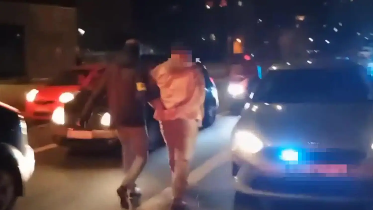 Nocne kradzieże, spalone wraki i obława. Policja dopadła gang samochodowy