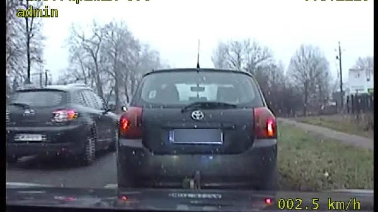 Brawurowy pościg za piratem drogowym. Toyota kontra nieoznakowany radiowóz