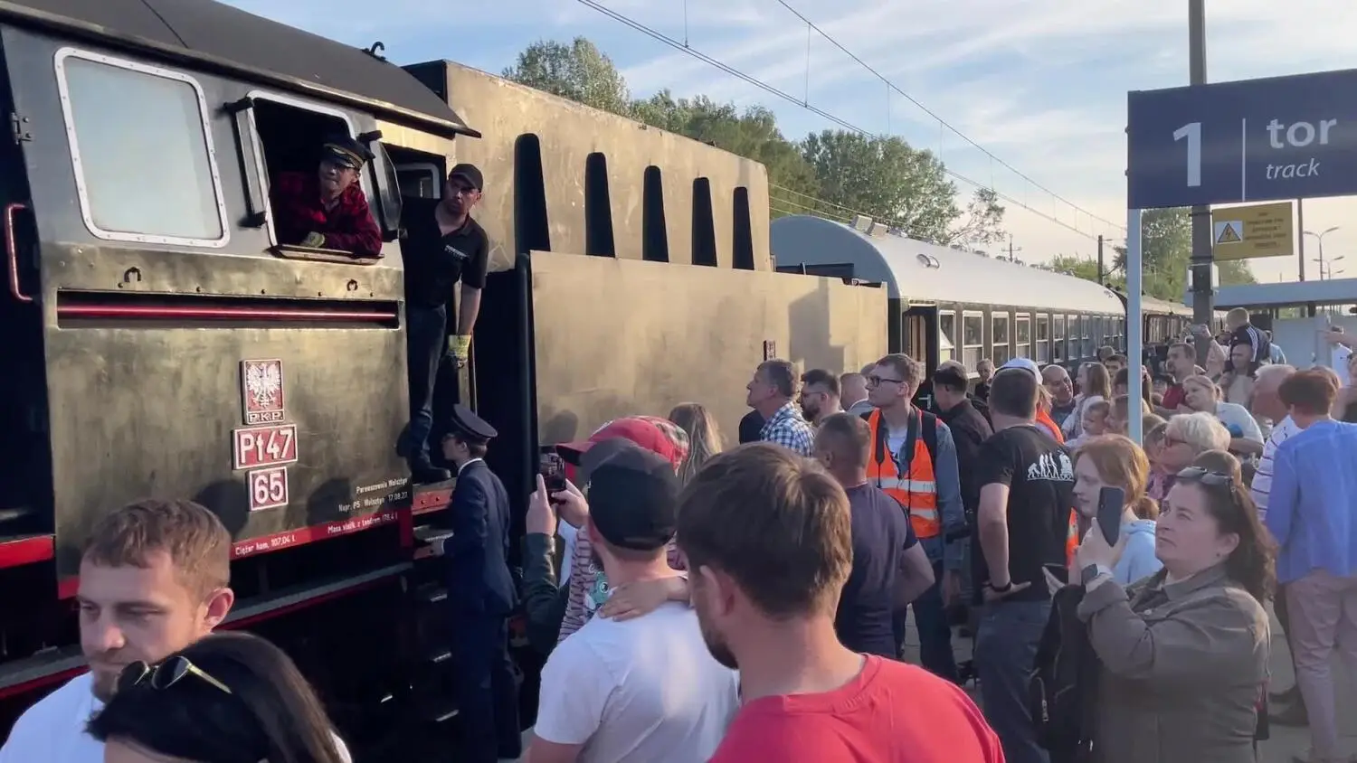 Zabytkowy parowóz znów na torach